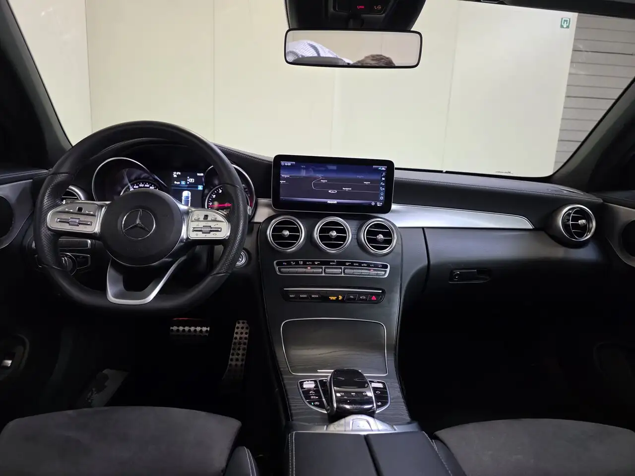 Mercedes-Benz C 200 - 11