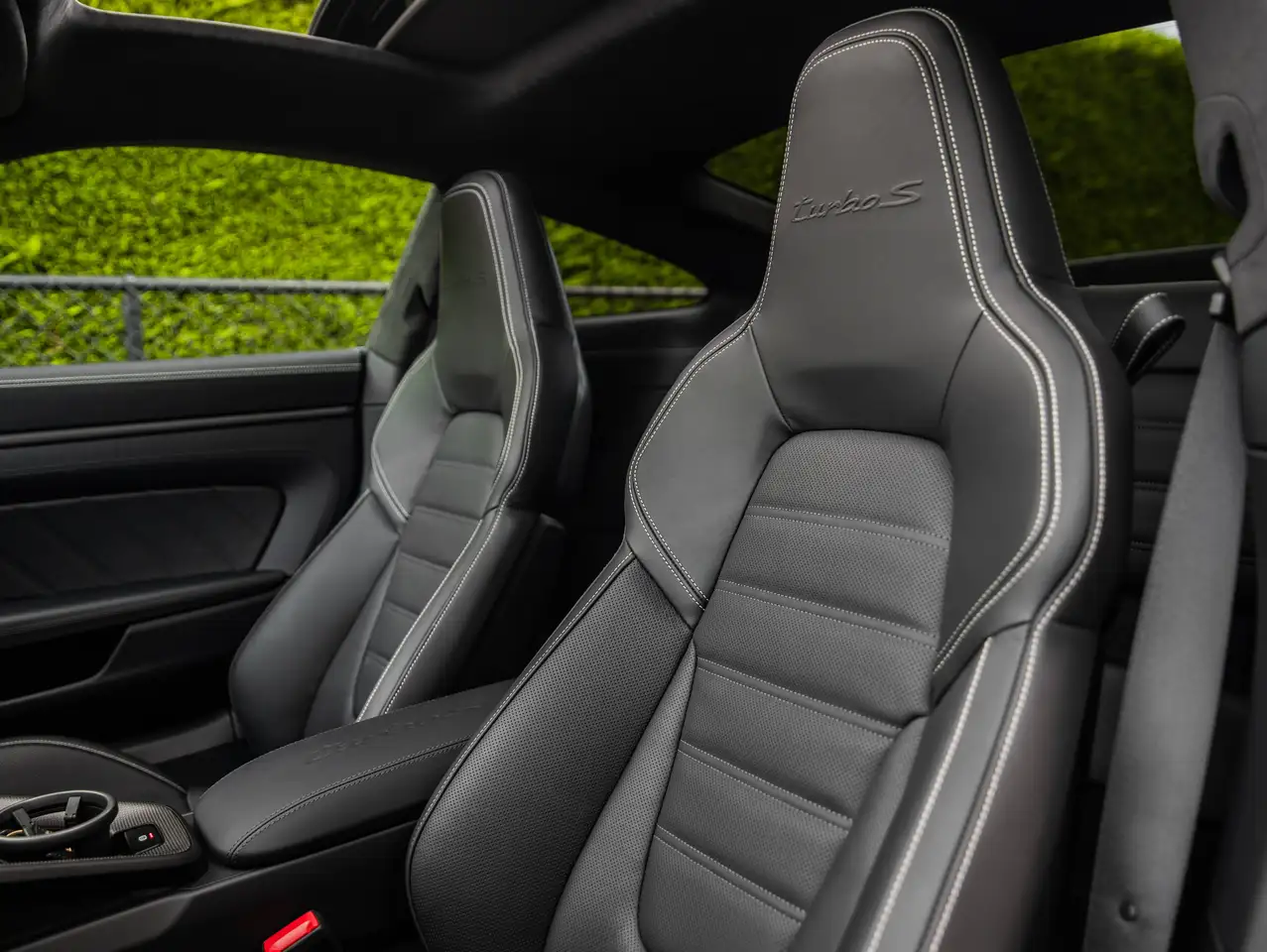 Porsche 992 - 8