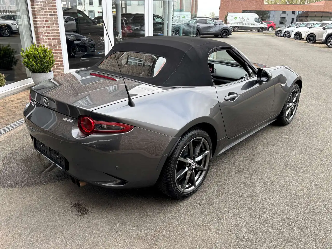 Mazda MX-5 - 8