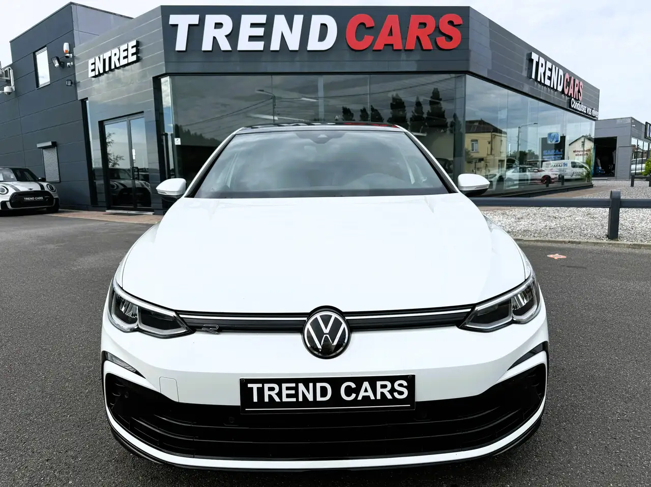 Volkswagen Golf - 8