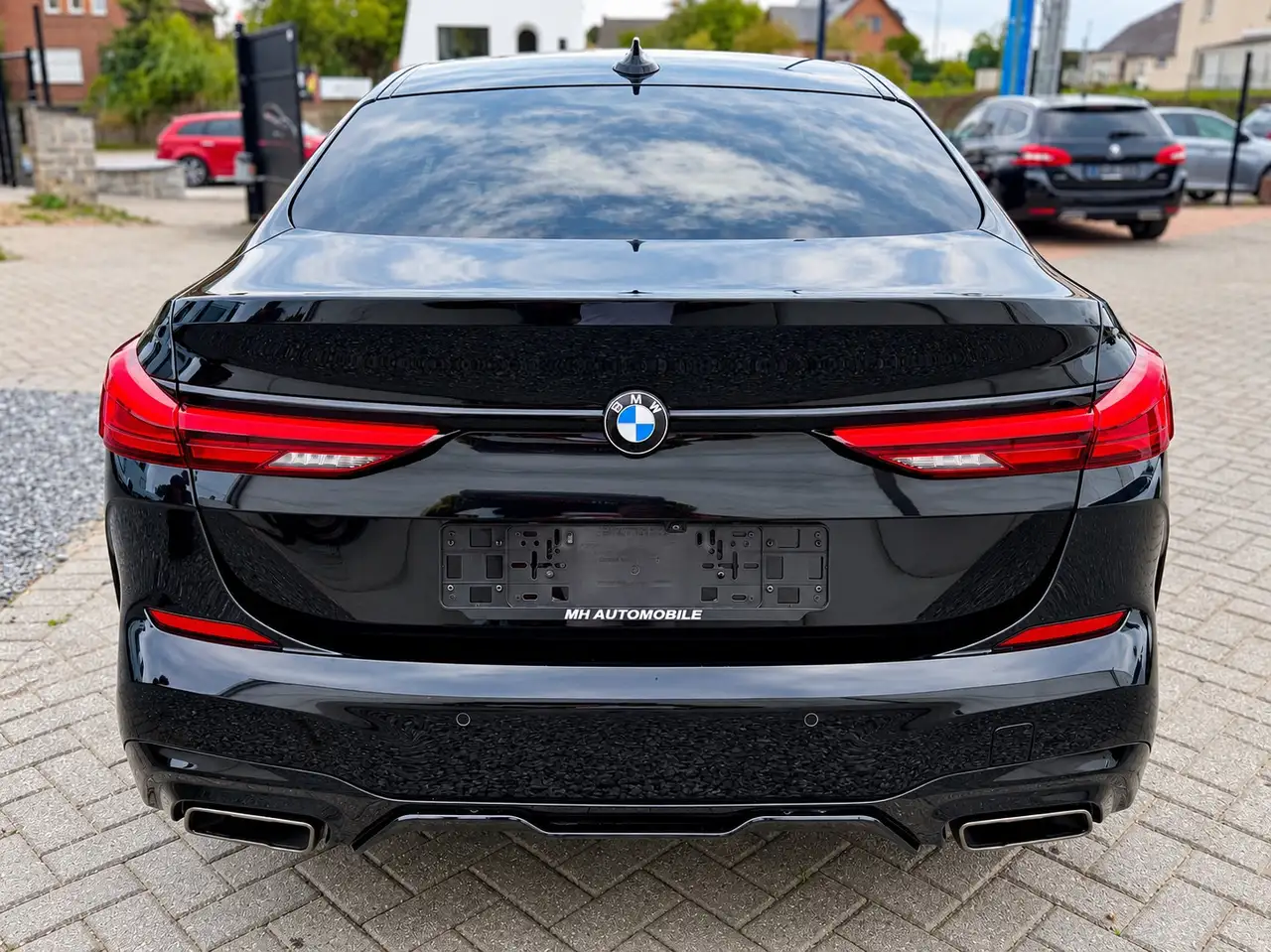 BMW 218 - 6