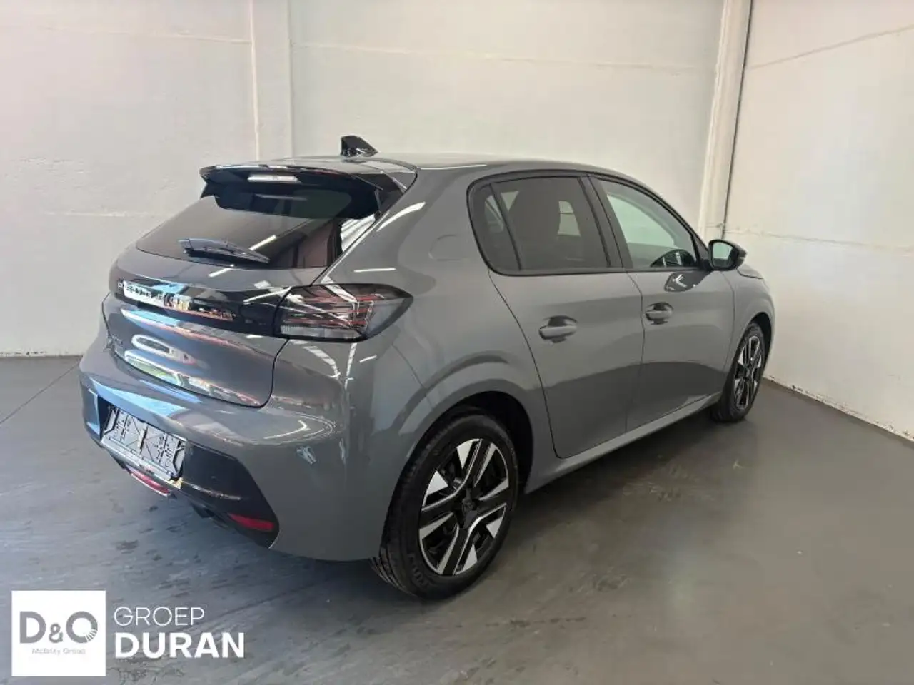 Peugeot 208 - 4