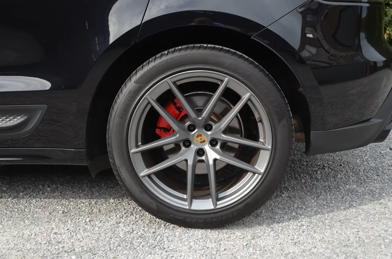 Porsche Macan - 4