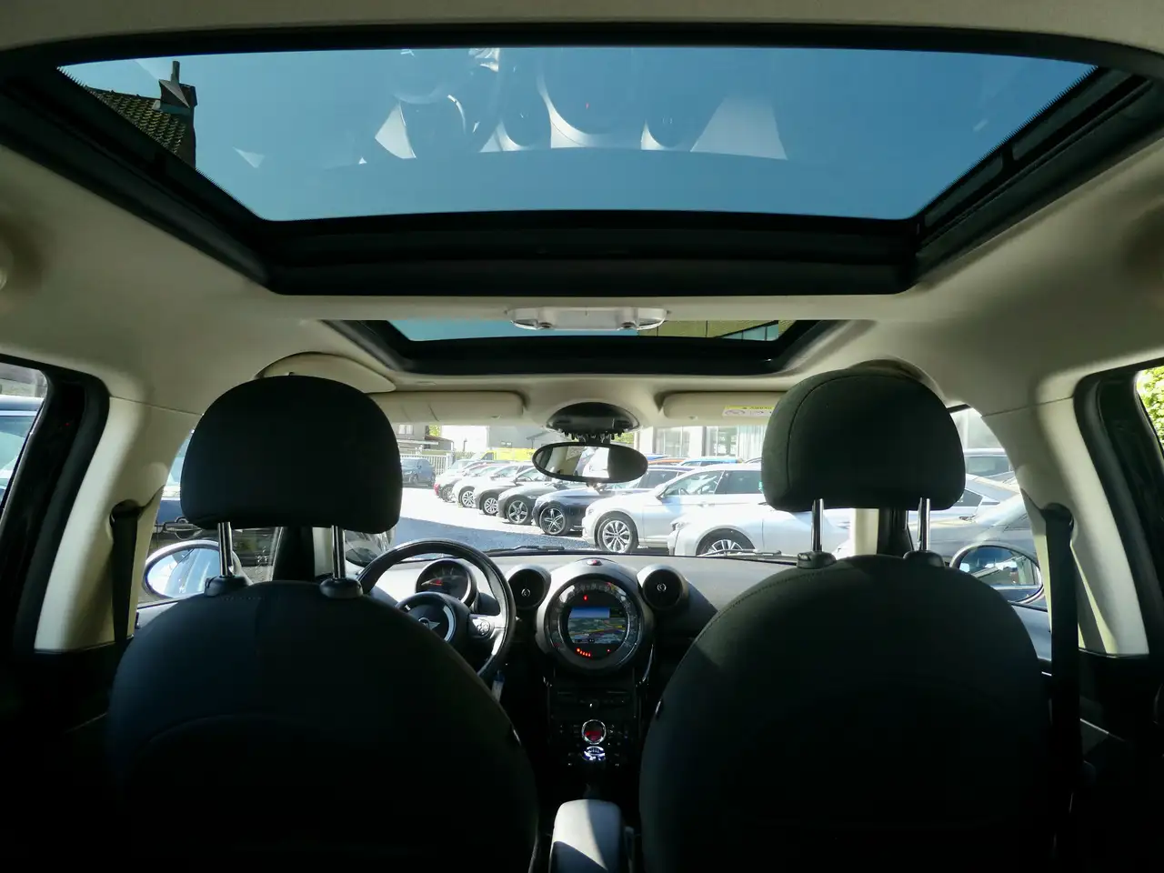 MINI Cooper D Countryman - 8