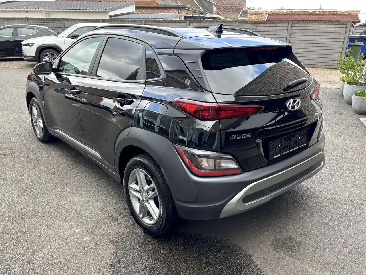Hyundai KONA - 4
