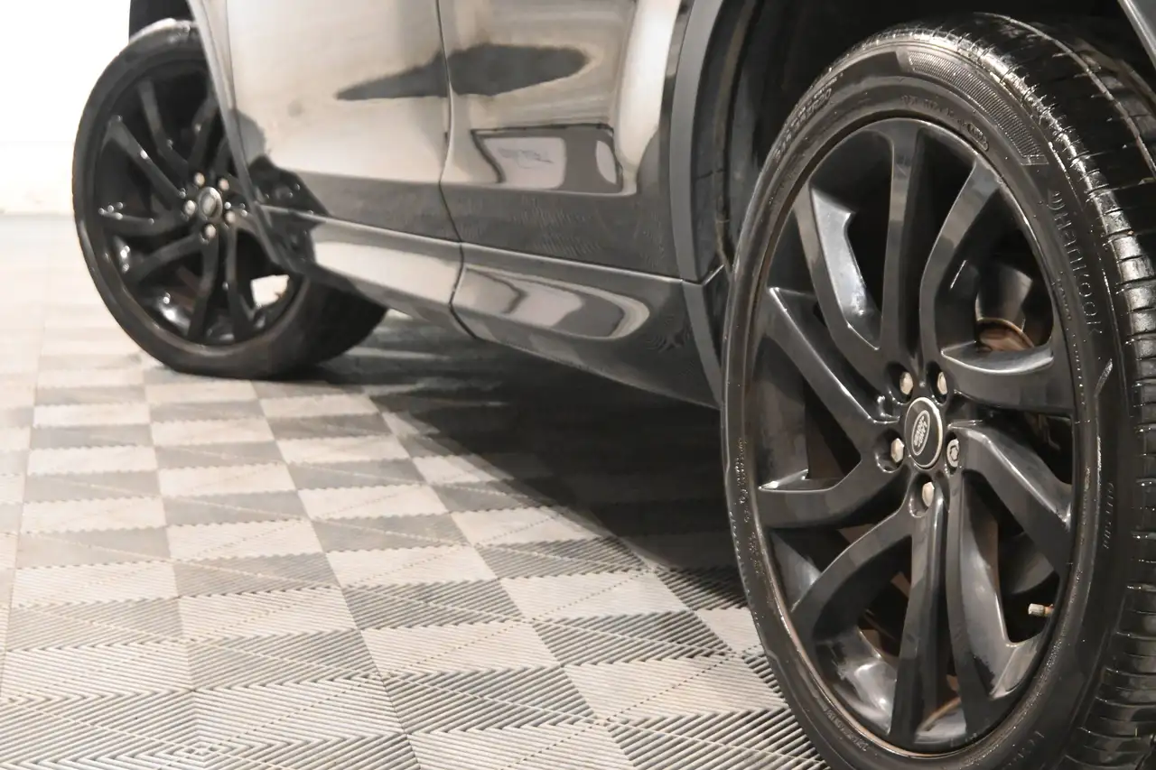 Land Rover Discovery Sport - 10