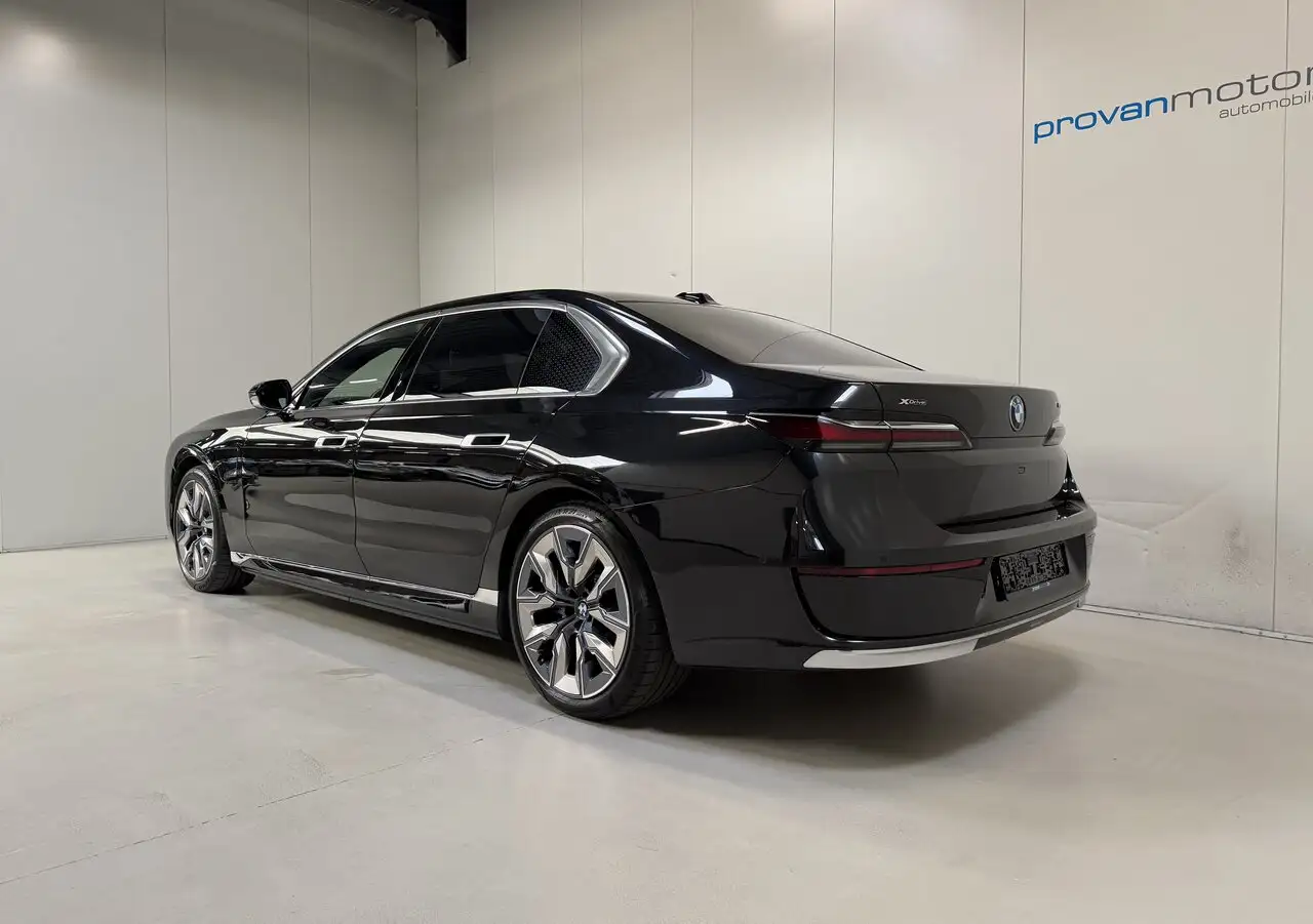 BMW 750 - 6