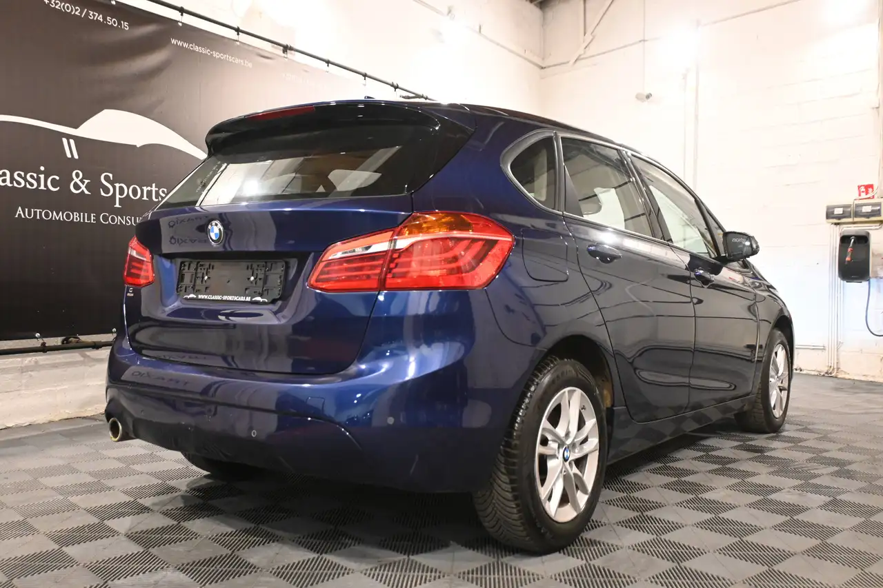 BMW 216 - 5
