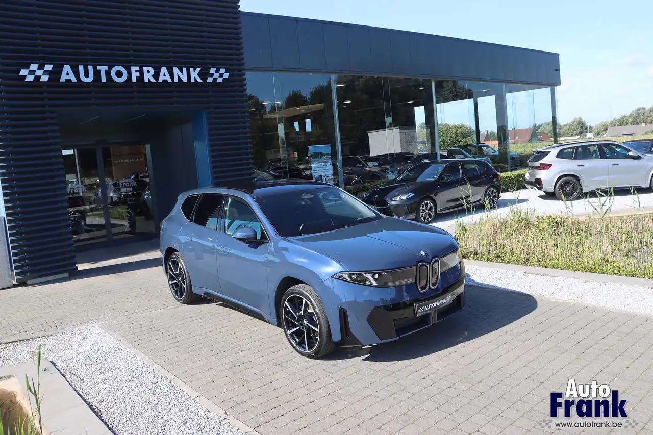 BMW iX3 - 9