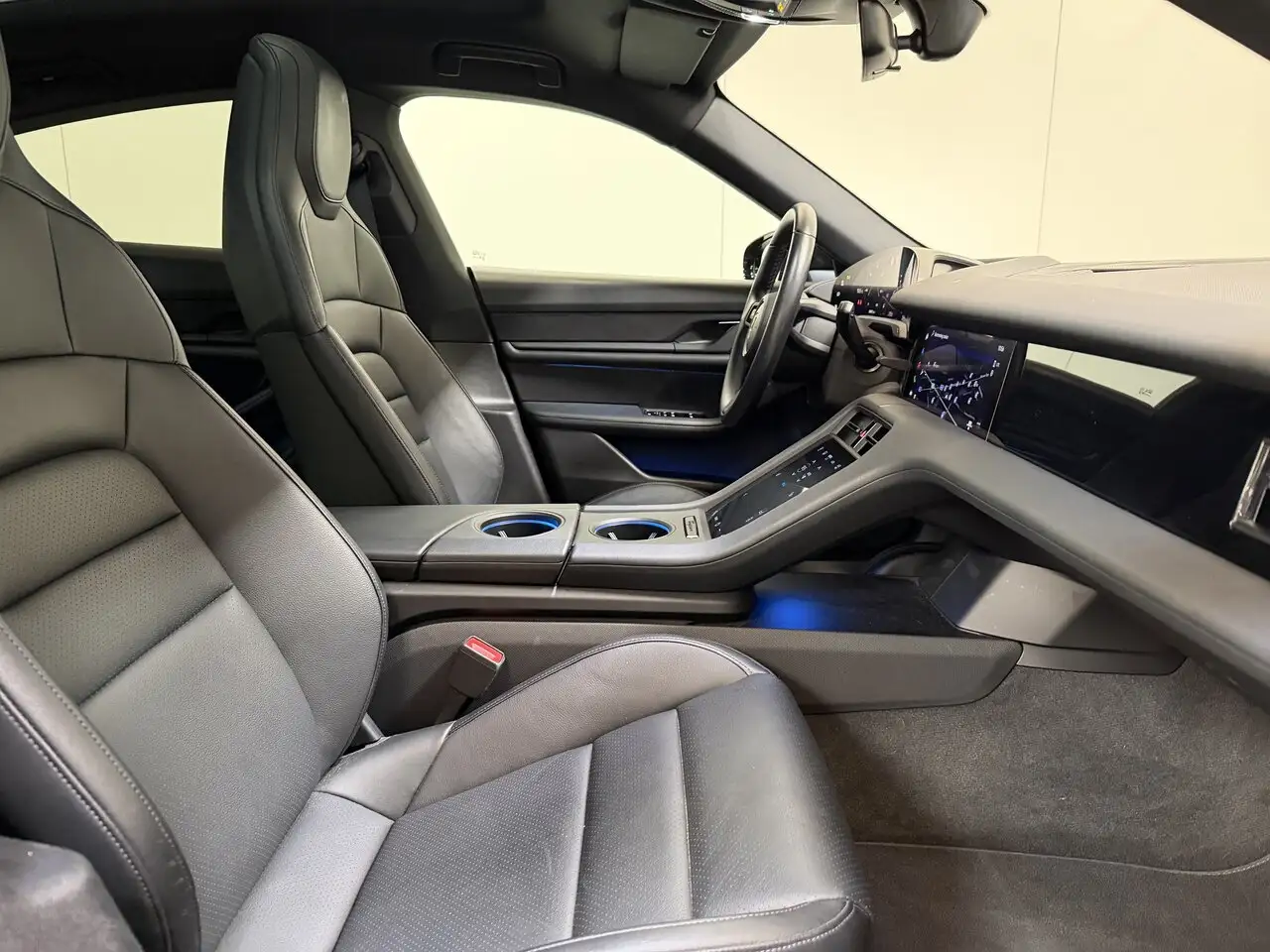 Porsche Taycan - 2