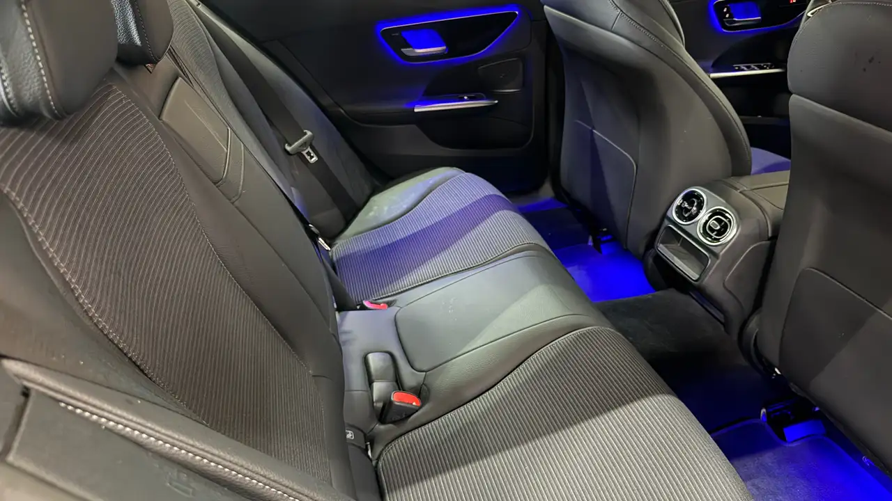 Mercedes-Benz C 200 - 10