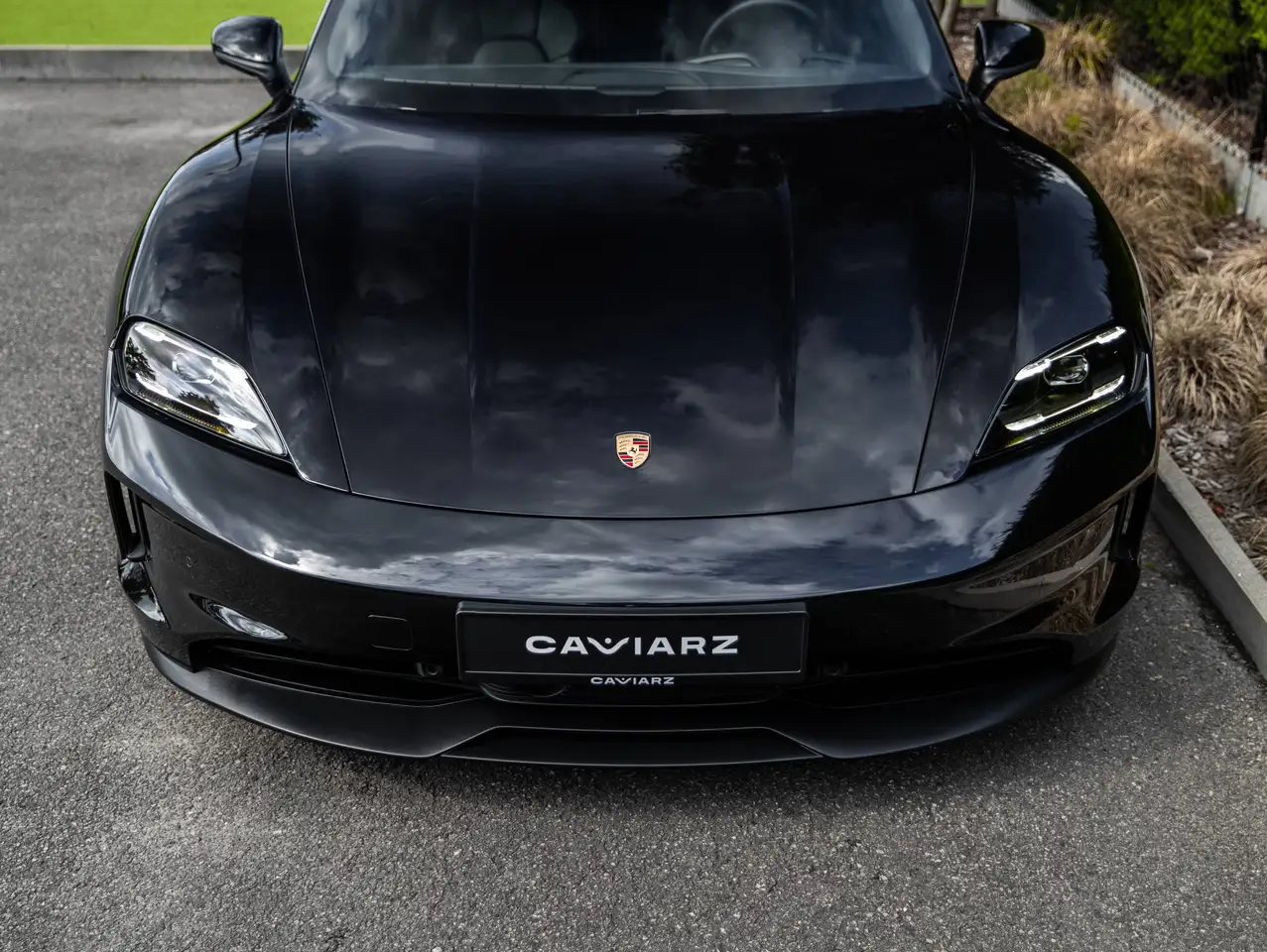 Porsche Taycan - 12