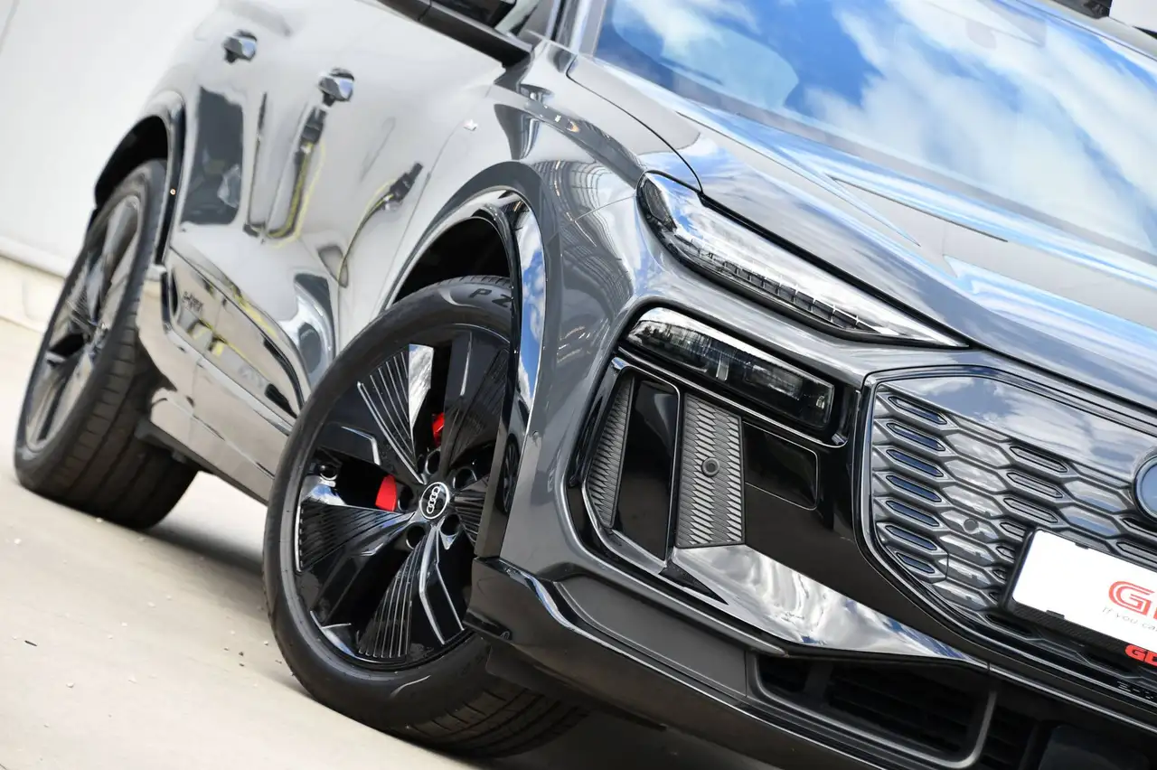 Audi Q6 e-tron - 10