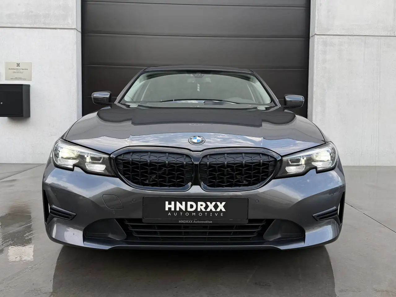 BMW 318 - 12
