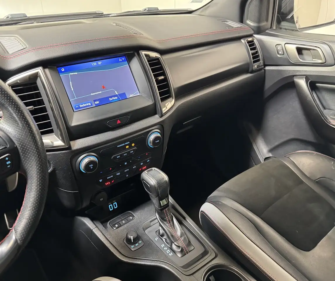 Ford Ranger Raptor - 12