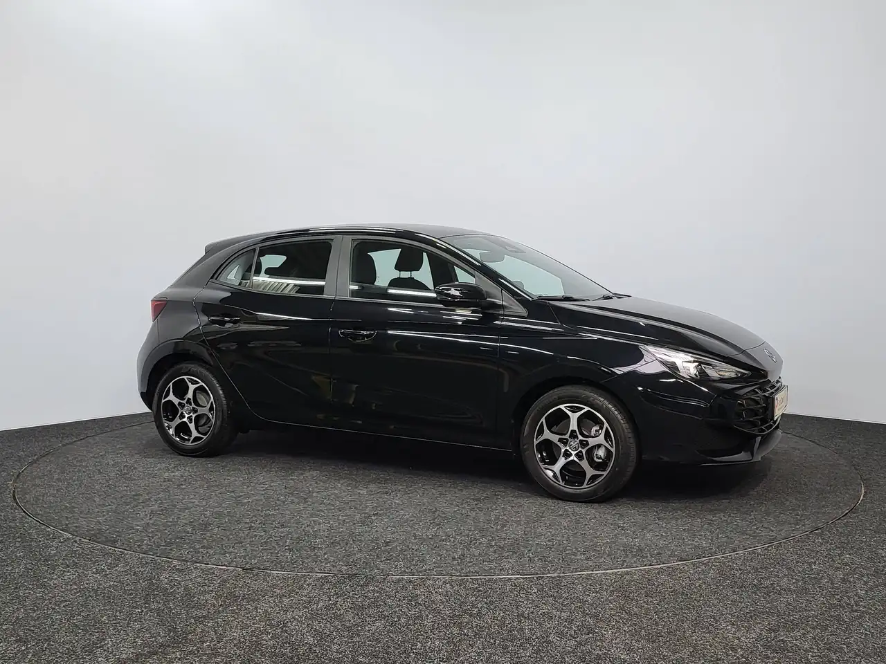 MG MG3 - 8