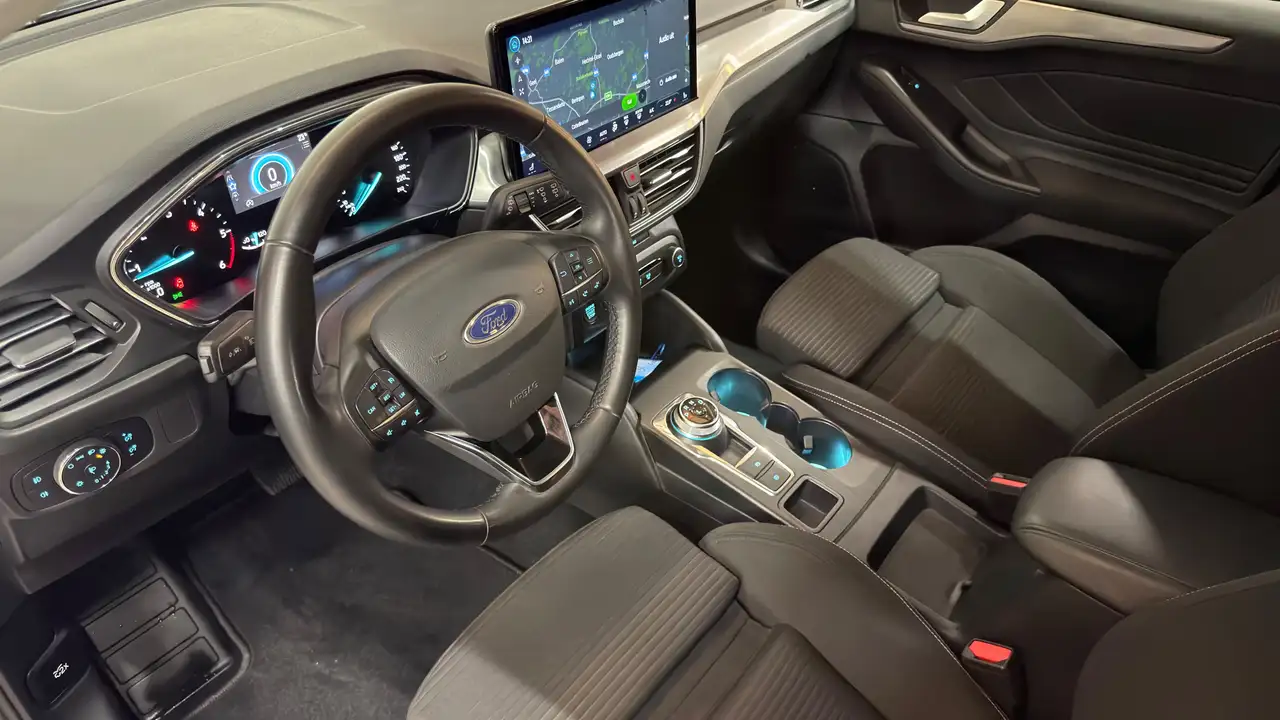 Ford Focus - 8