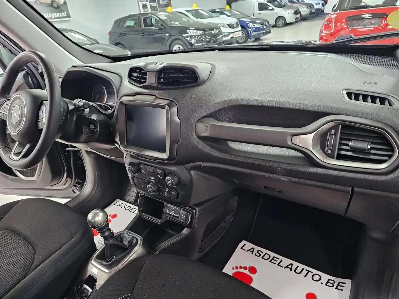 Jeep Renegade - 10