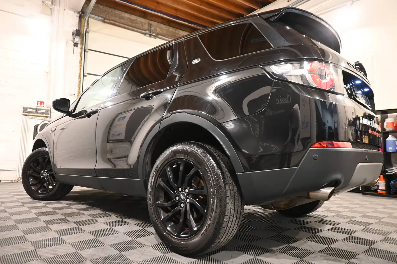 Land Rover Discovery Sport - 8