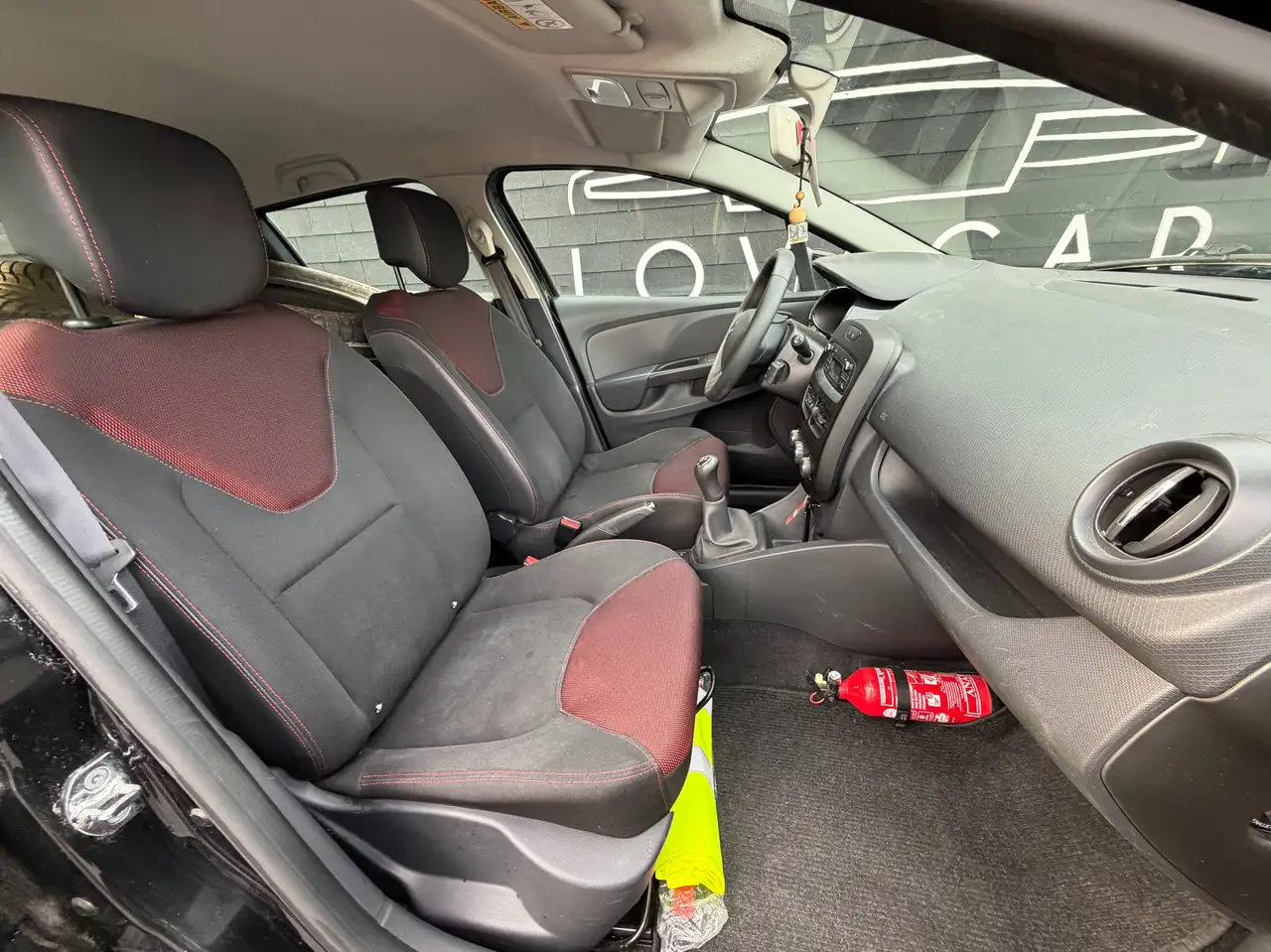 Renault Clio - 10