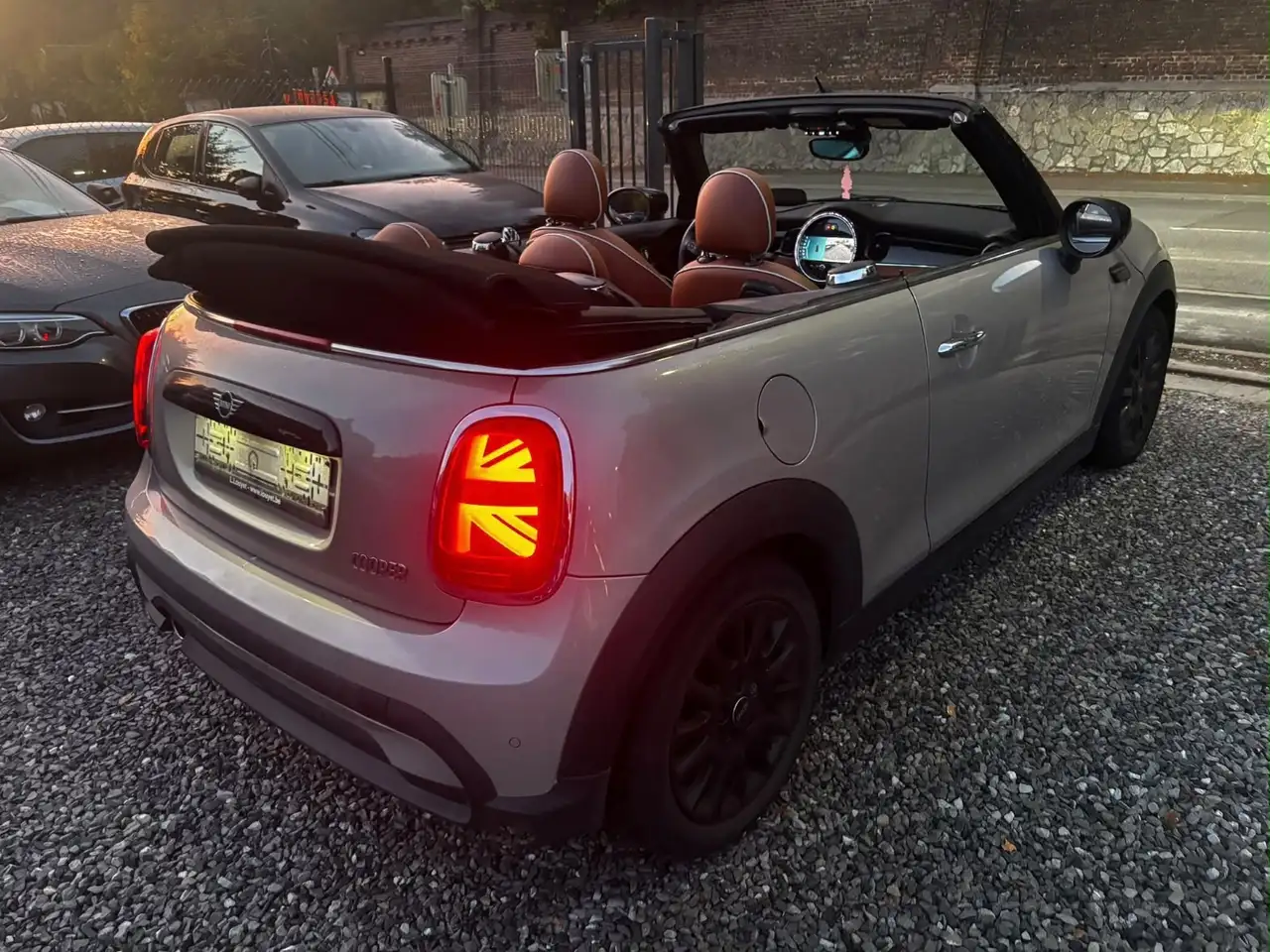 MINI Cooper Cabrio - 7