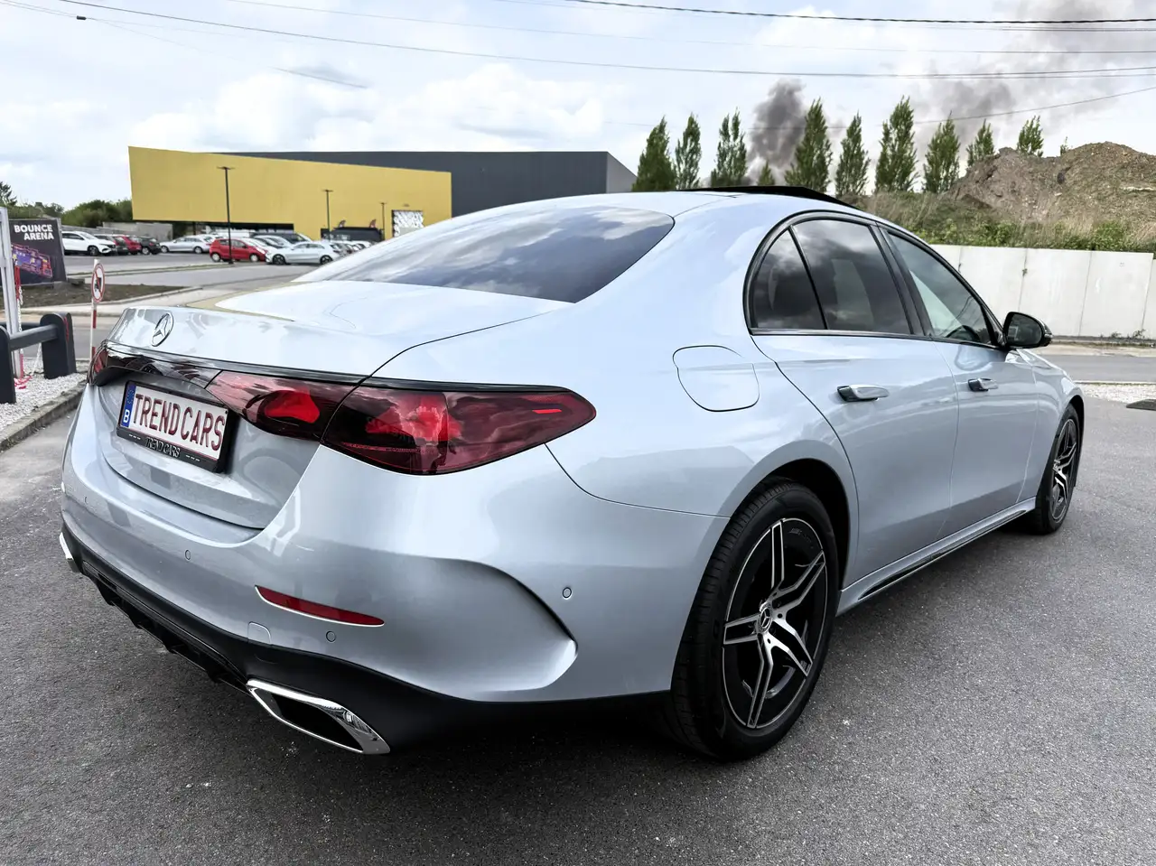 Mercedes-Benz E 200 - 6