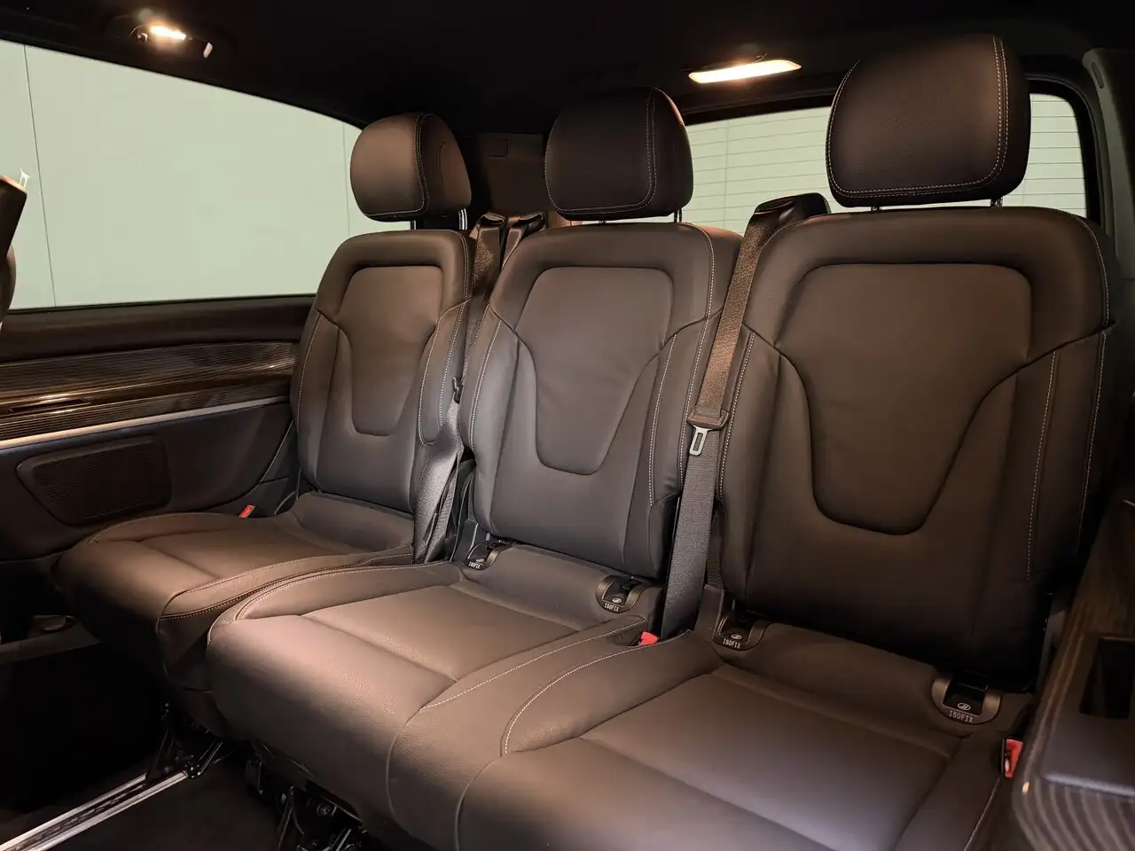 Mercedes-Benz EQV 300 - 11