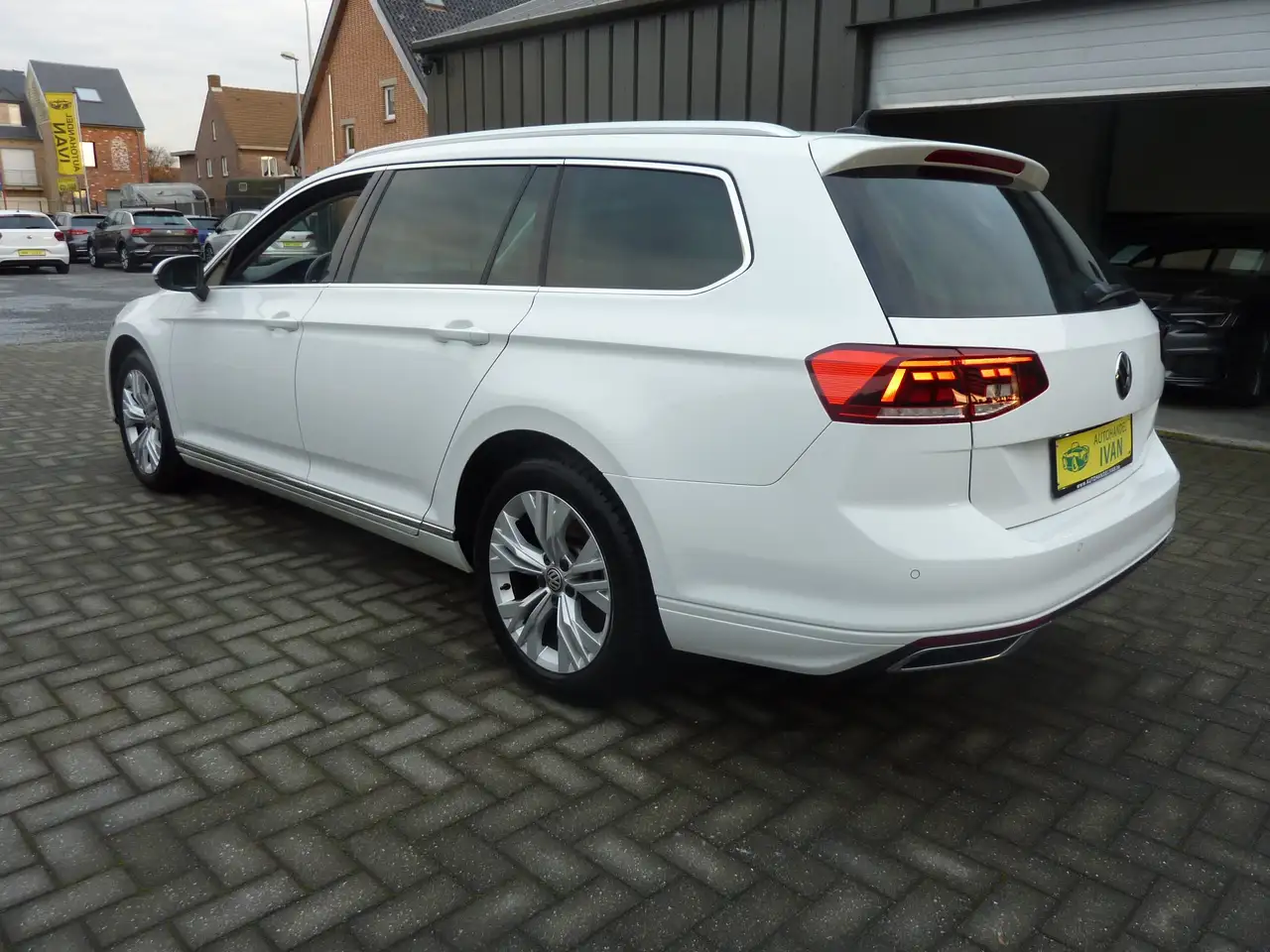 Volkswagen Passat Variant - 4