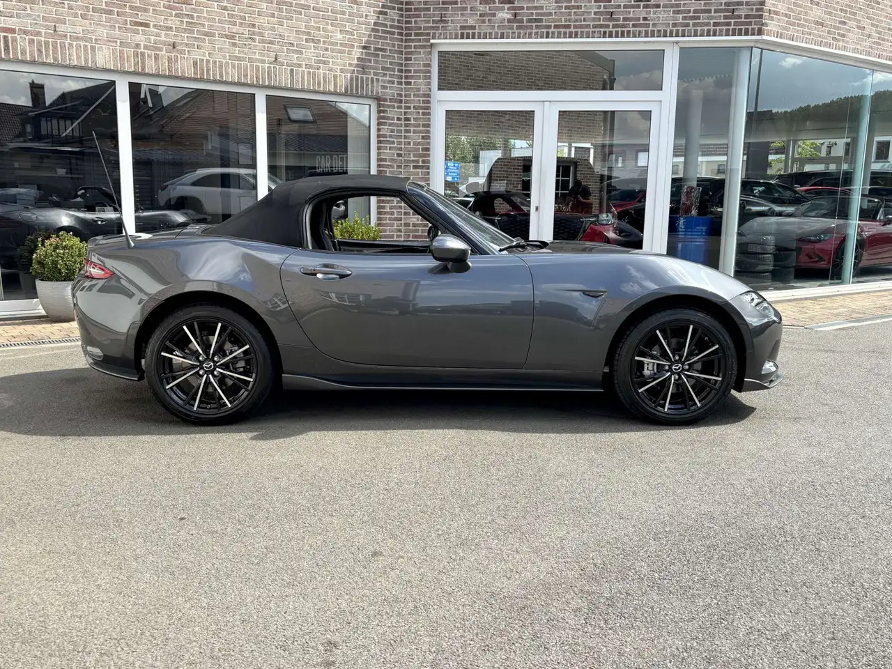 Mazda MX-5 - 9