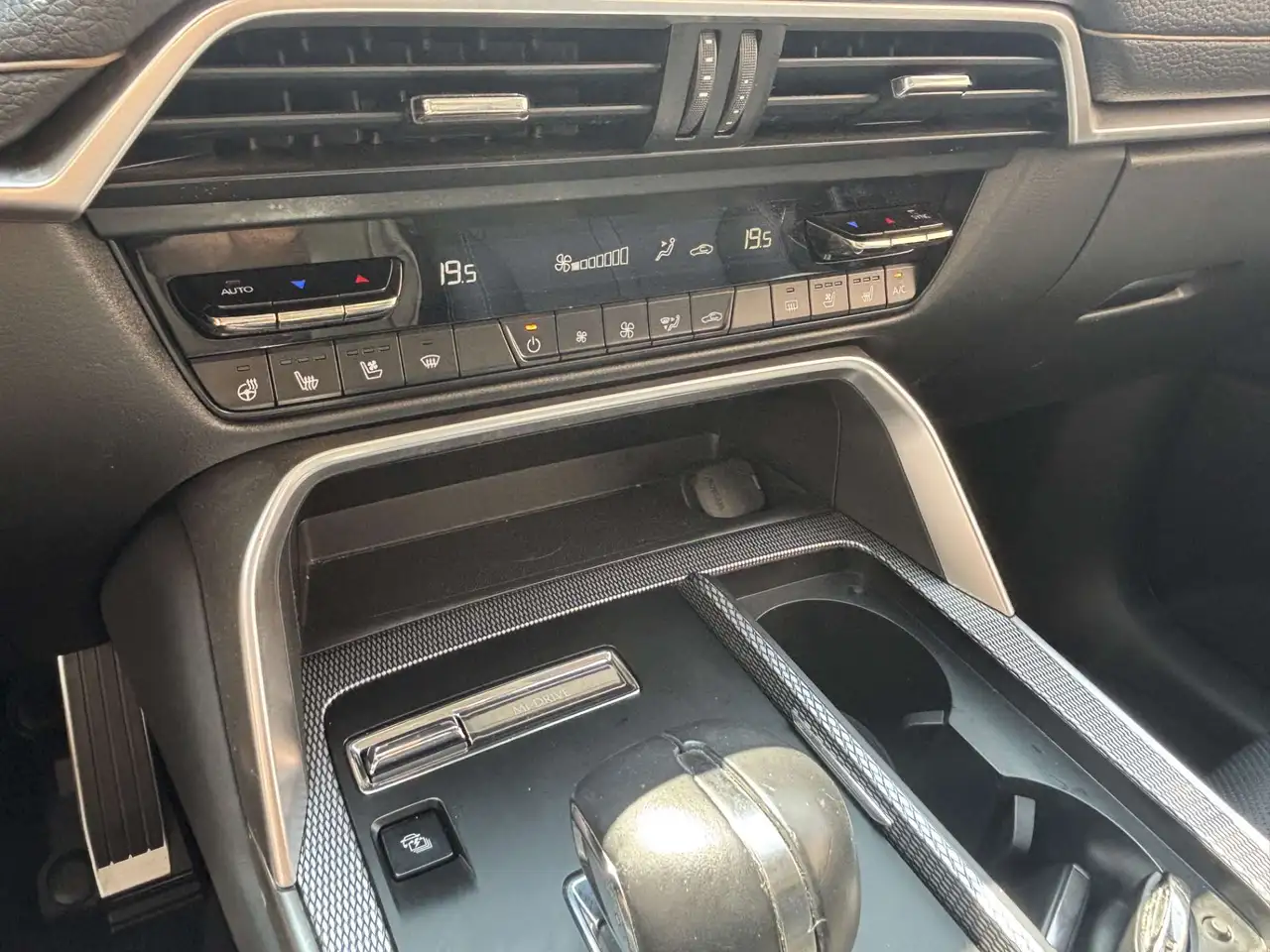 Mazda CX-60 - 12