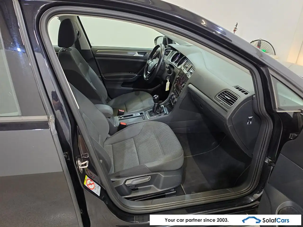 Volkswagen Golf - 10