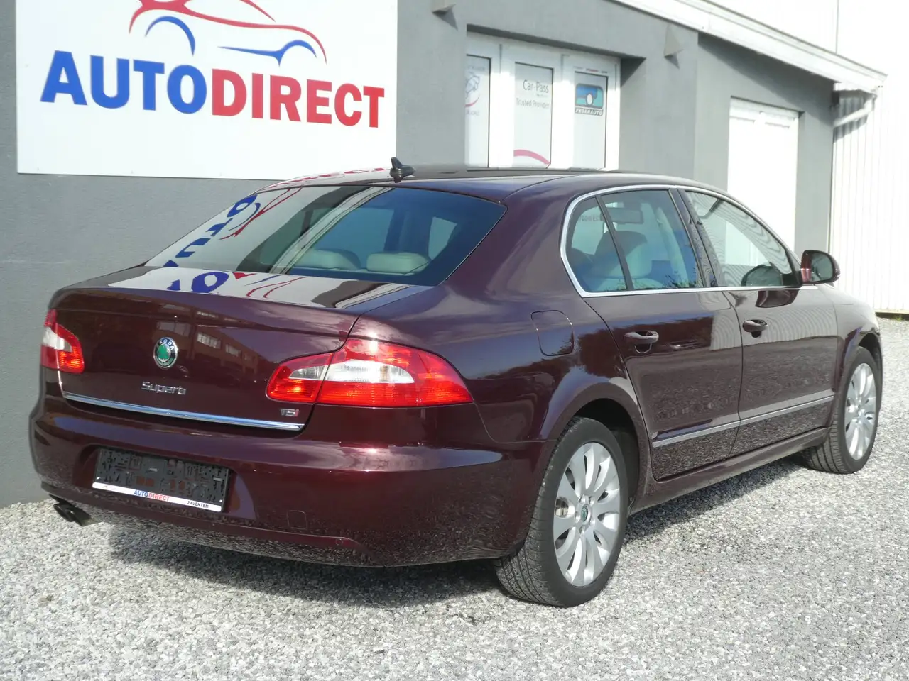 Skoda Superb - 4