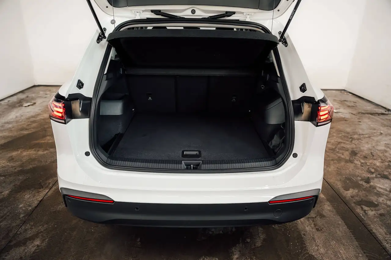 Volkswagen Tiguan - 8