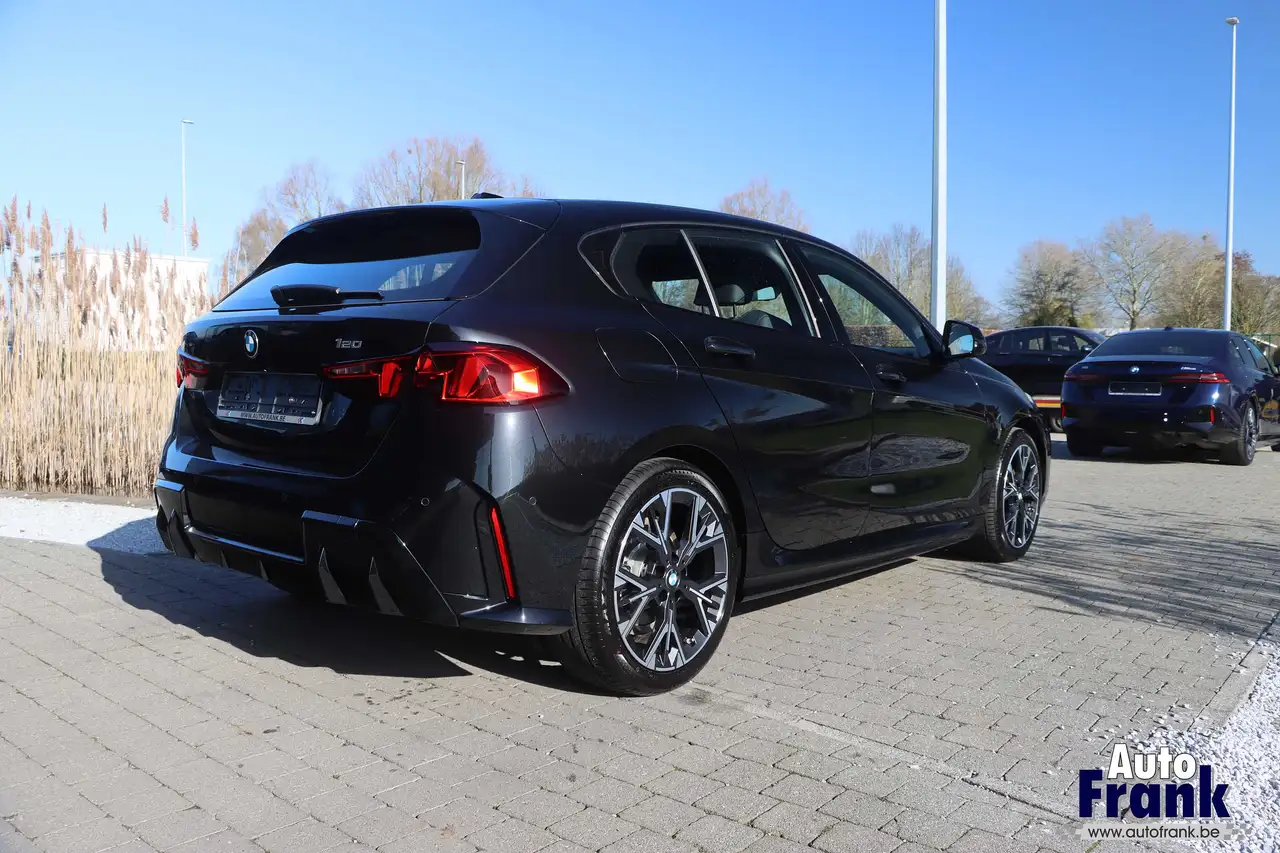 BMW 120 - 7