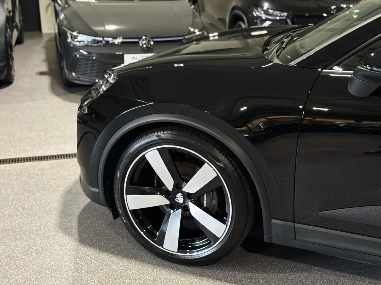 Porsche Macan - 5