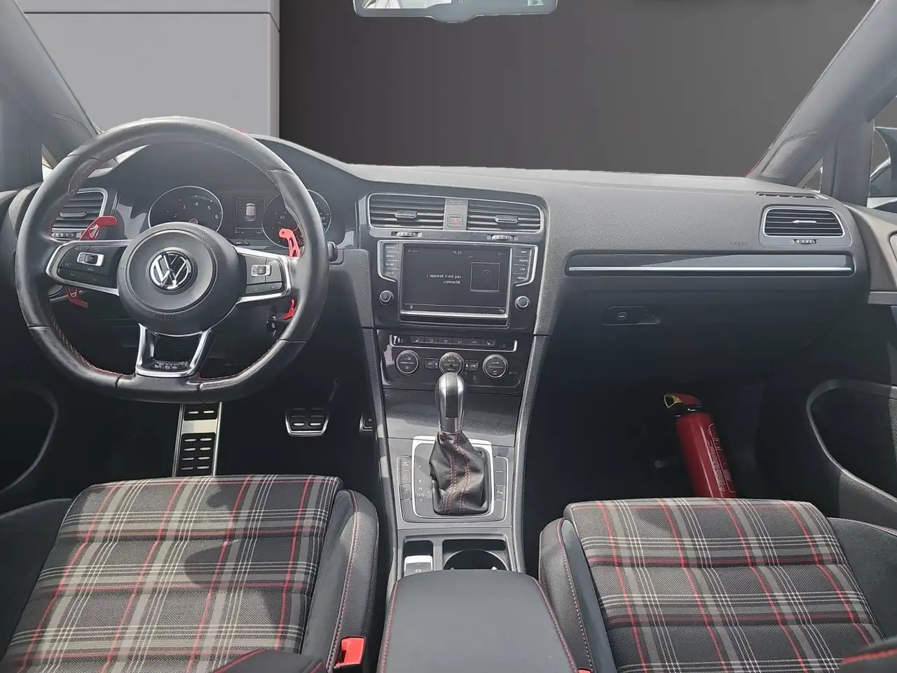 Volkswagen Golf GTI - 12