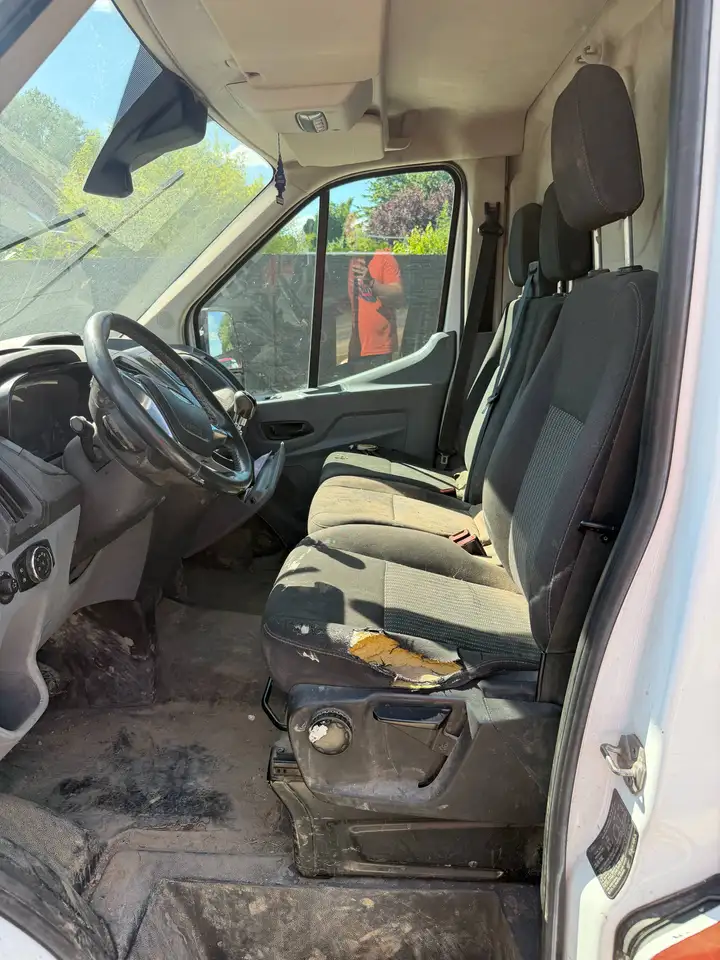Ford Transit - 8