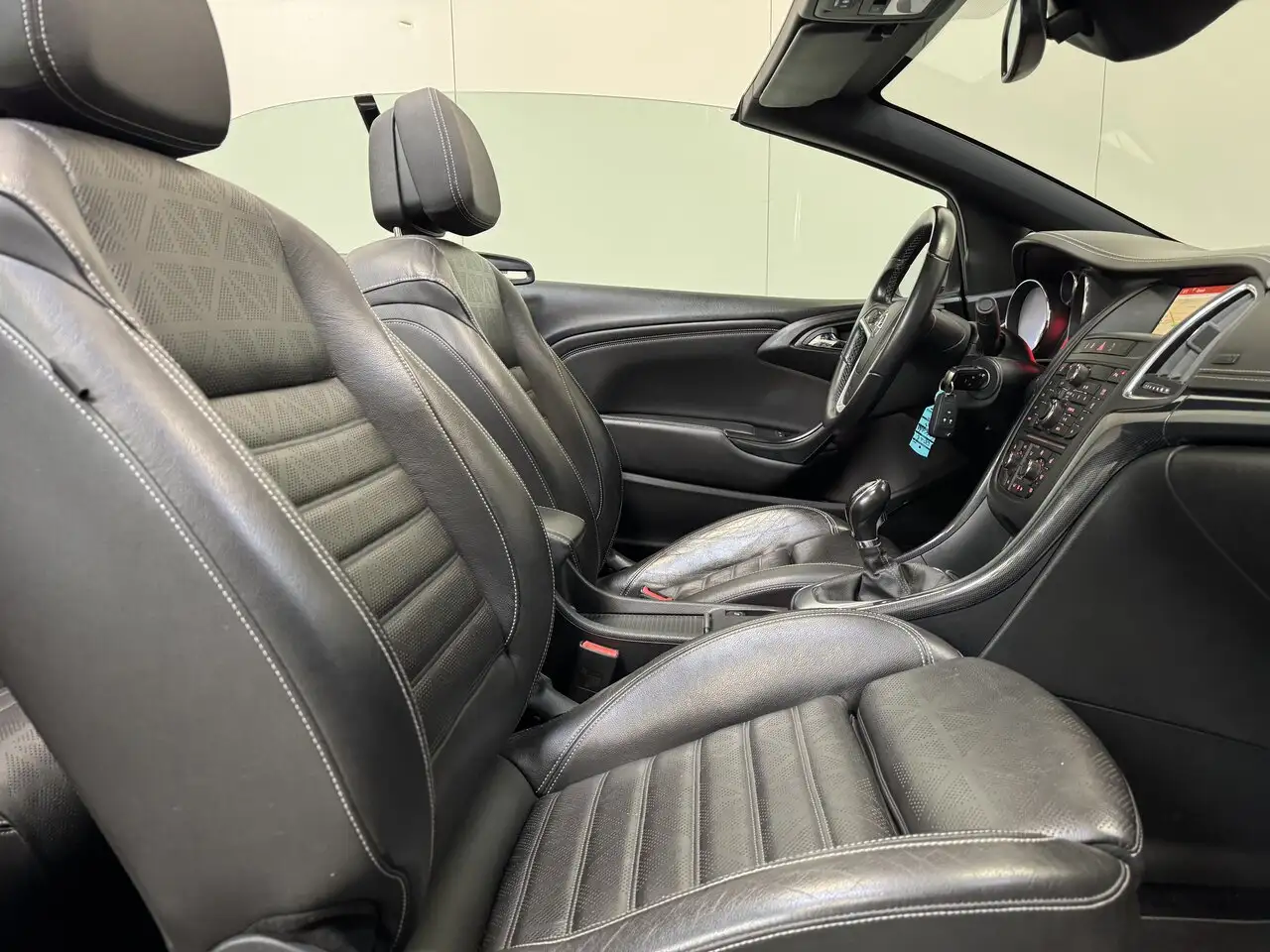 Opel Cascada - 2
