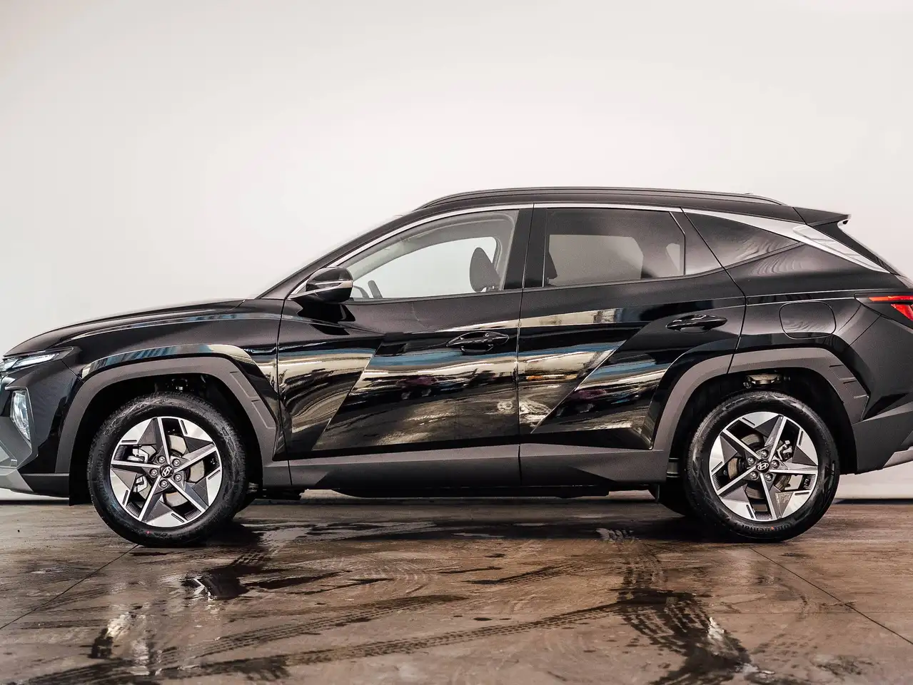 Hyundai TUCSON - 2