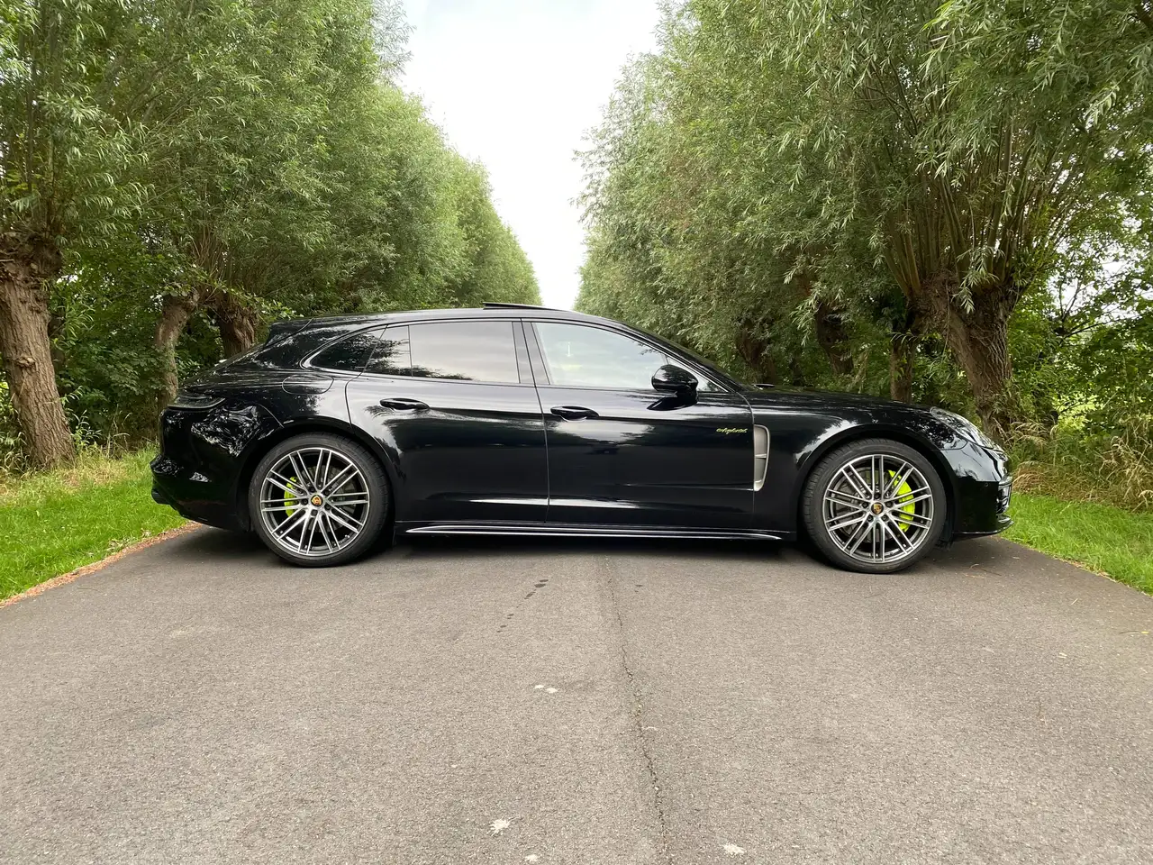 Porsche Panamera - 12