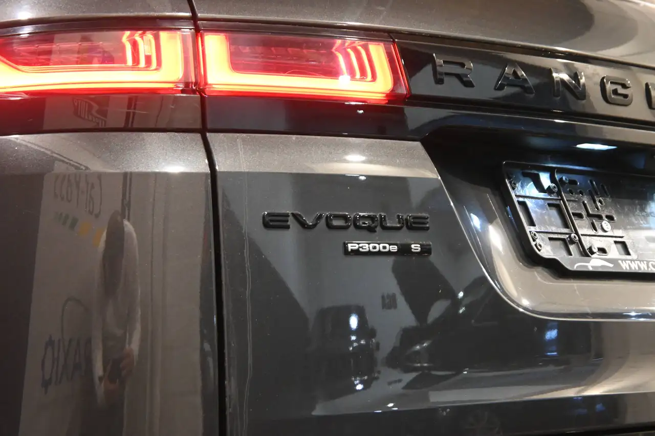 Land Rover Range Rover Evoque - 11