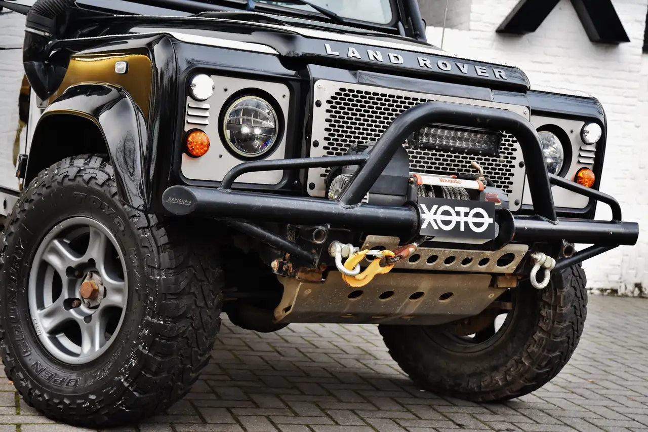 Land Rover Defender - 10