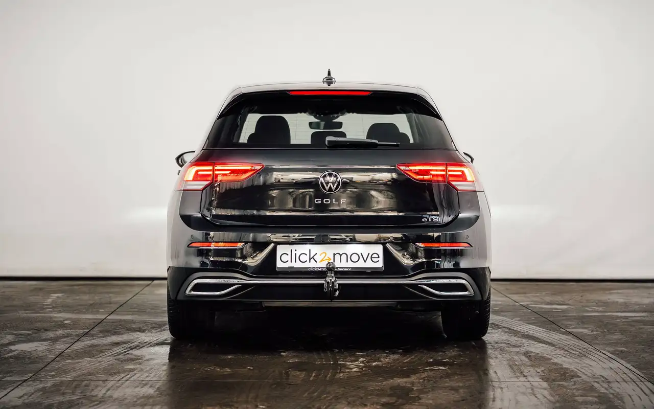 Volkswagen Golf - 5