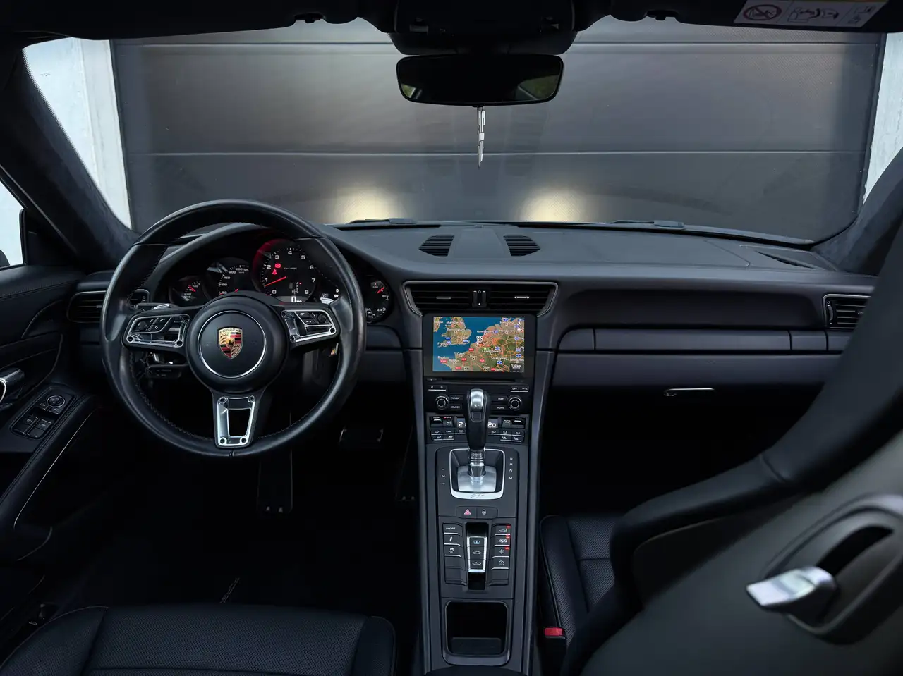 Porsche 911 - 12