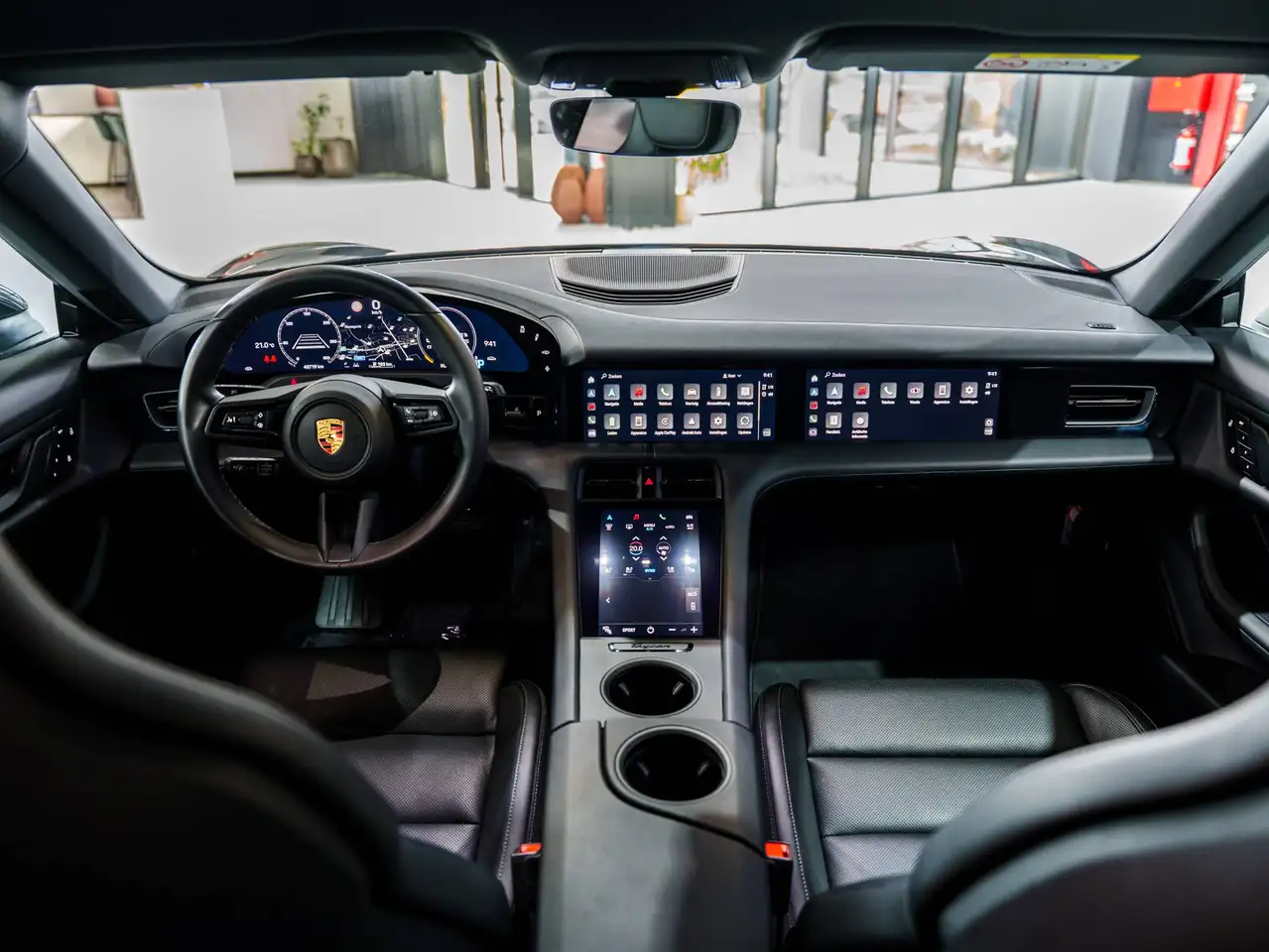 Porsche Taycan - 9
