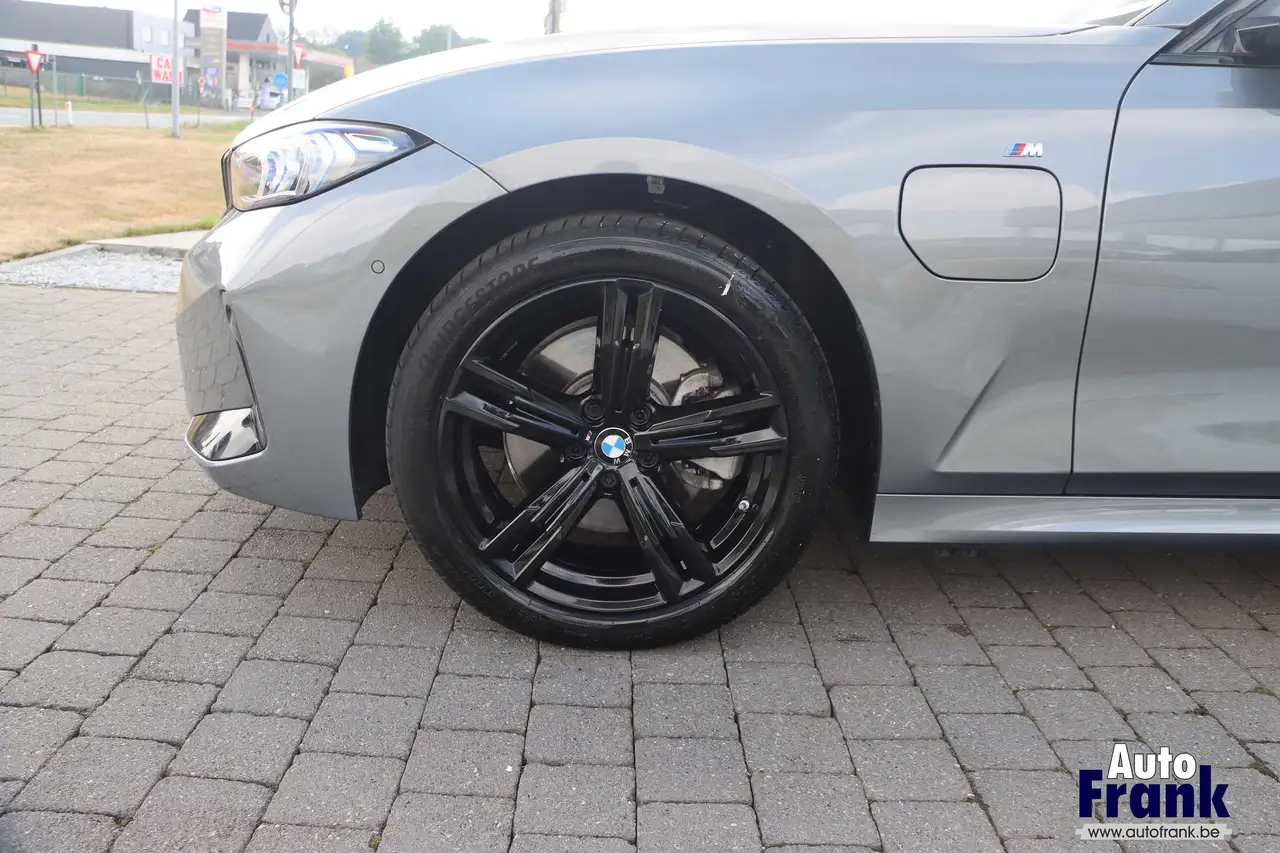 BMW 330 - 4