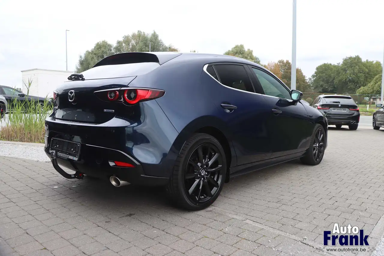 Mazda 3 - 7