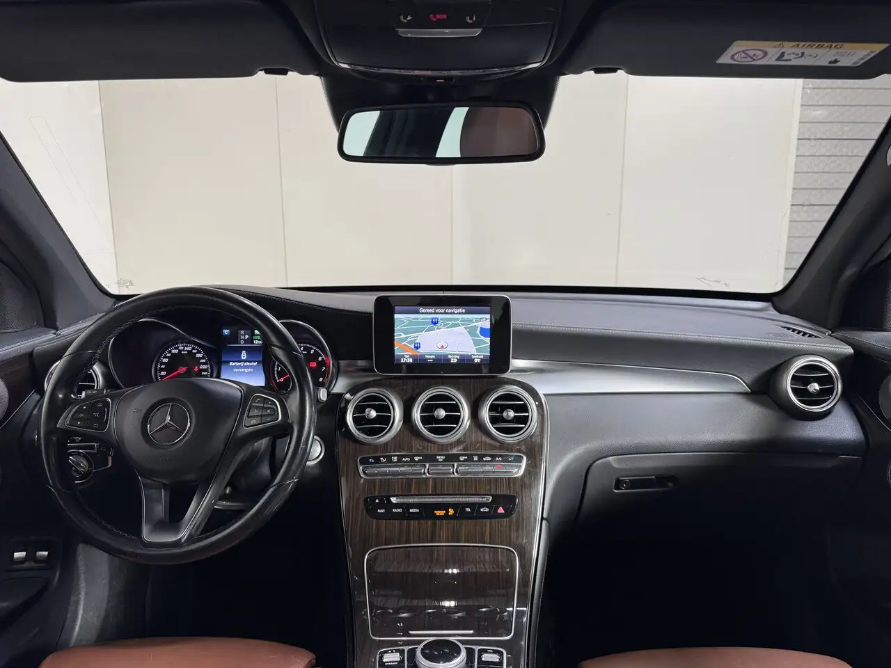 Mercedes-Benz GLC 350 - 11
