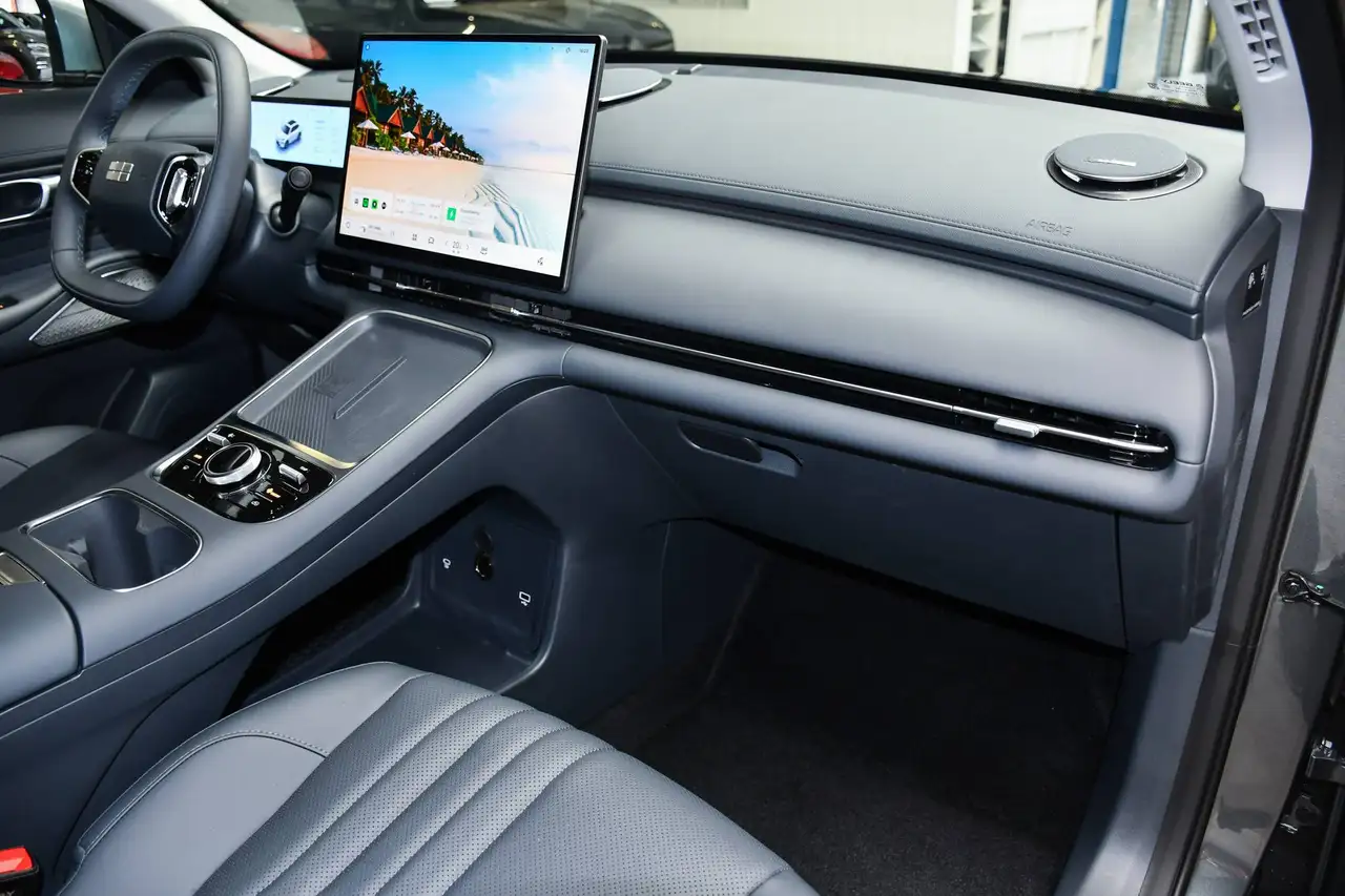 Geely Starray EM-i - 8