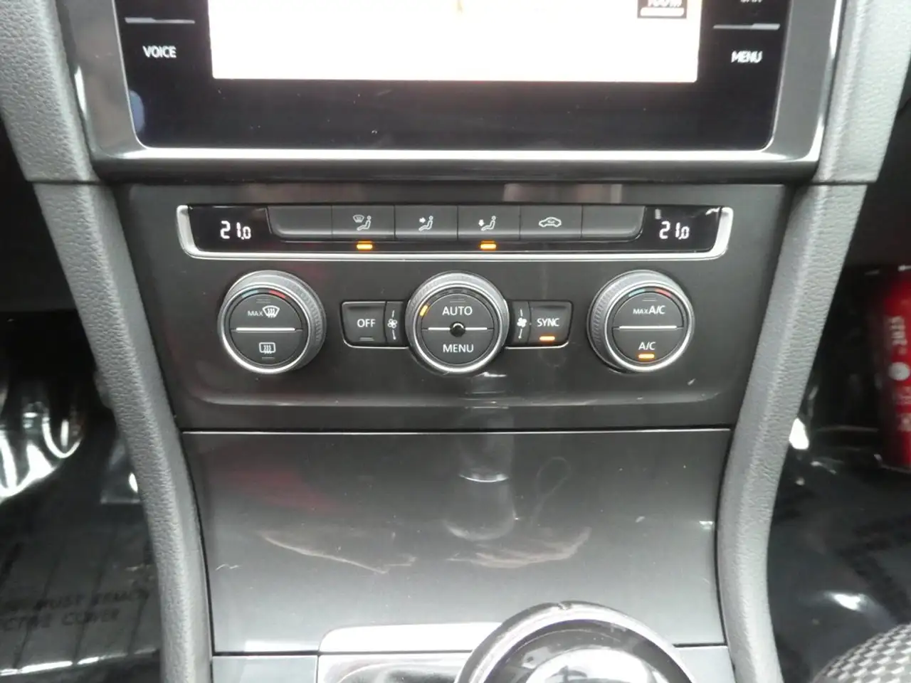 Volkswagen Golf - 12
